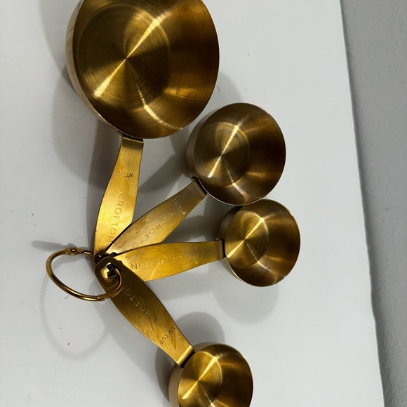 Set of Crofton Copper Stainless Steel Measuring Cups. - Picture 3 of 6